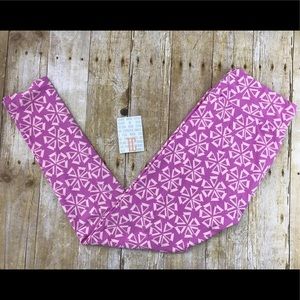 LuLaRoe Tall & Curvy Leggings (fits sizes 12-22)